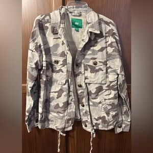 Camouflage Button-Up Jacket